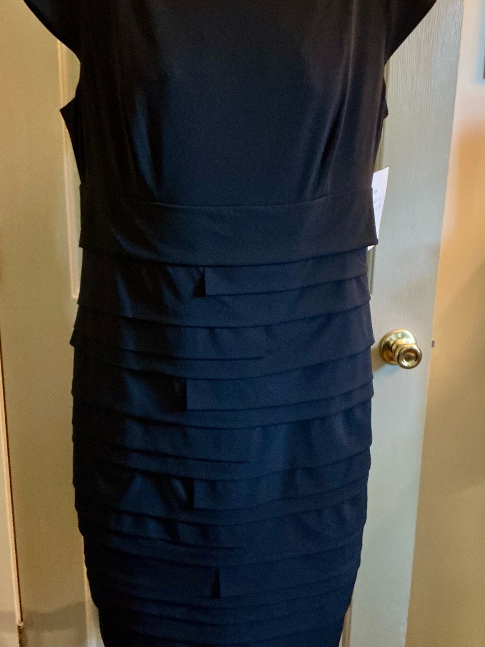 Sandra Darren Black Tiered Midi Dress sz16